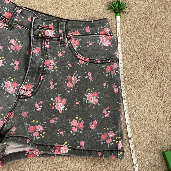 BDG High Rise Erin Pocket Shortie 27W - Picture 8 of 12